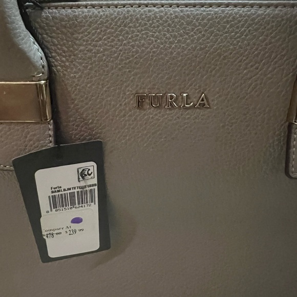 👜👜Furla pebbled leather tote bag with Removable shoulder straps. - Picture 2 of 16
